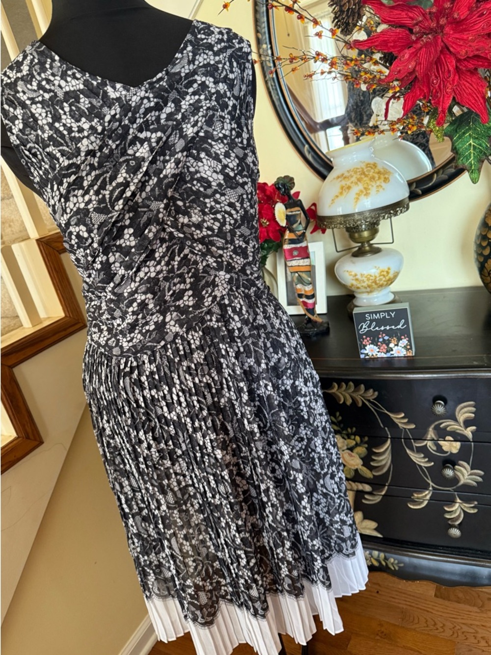 DKNY Black & White Lace Overlay Pleated Women's Dress